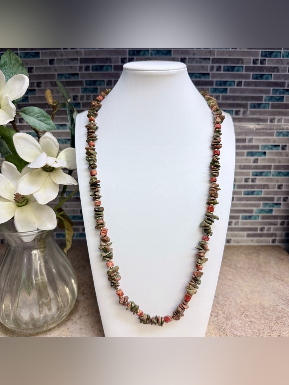 Vintage Dauplaise Unakite natural stone necklace